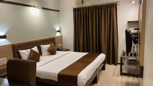 Hotel Plaza Heights Μπανγκαλόρ Εξωτερικό φωτογραφία